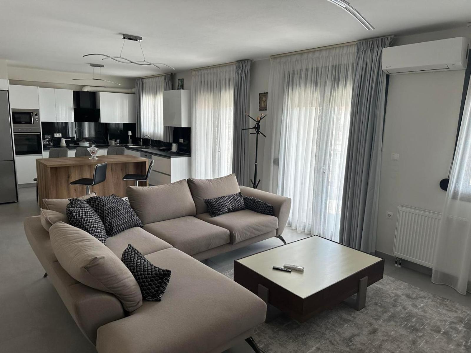 Poly'S Home 2 يانينة المظهر الخارجي الصورة